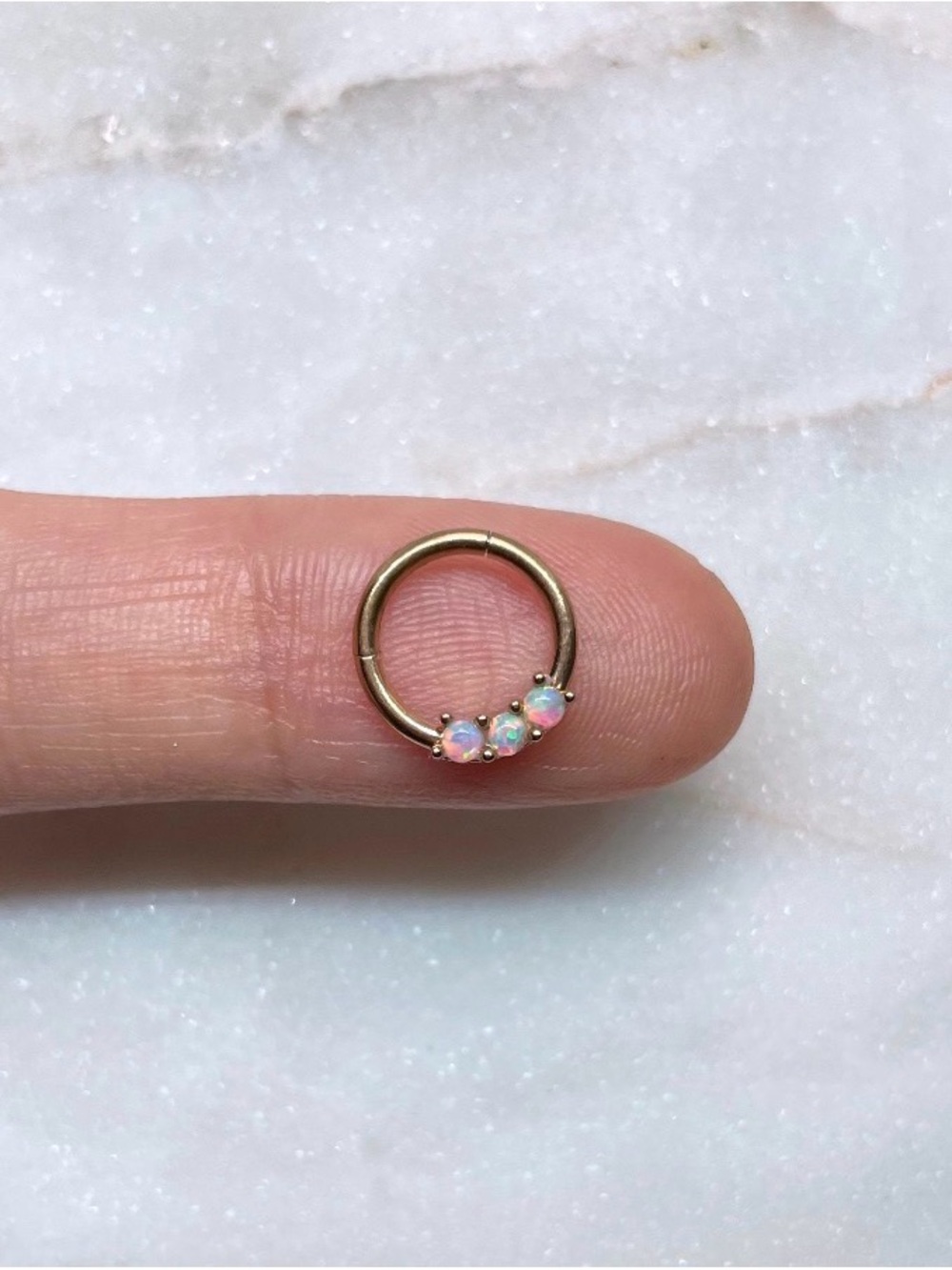 NWOT Opal Three-Stone Gold Septum Piercing - Pink Opal